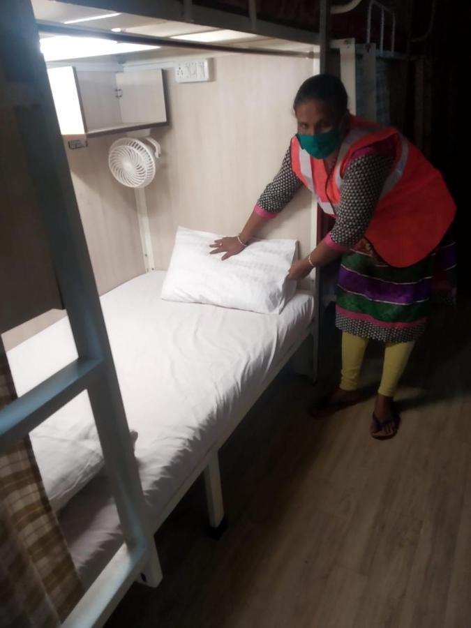 Abuzz Sewri Hostel Mumbai Ngoại thất bức ảnh