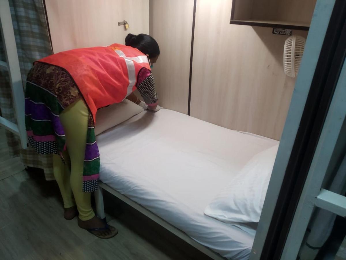 Abuzz Sewri Hostel Mumbai Ngoại thất bức ảnh
